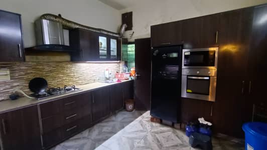 1 kanal Use Dubble storey House available for sale in Johar town phase 1 Lahore