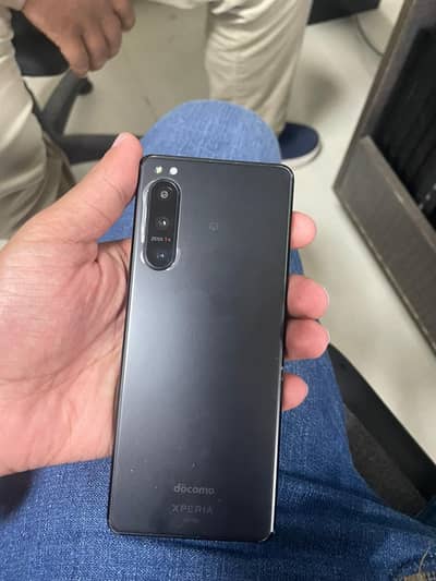 Sony Xperia 5 mark 4 and Infinix note 7