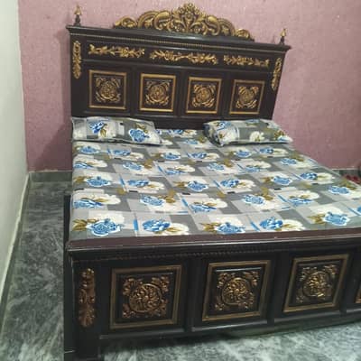 wooden bed set
