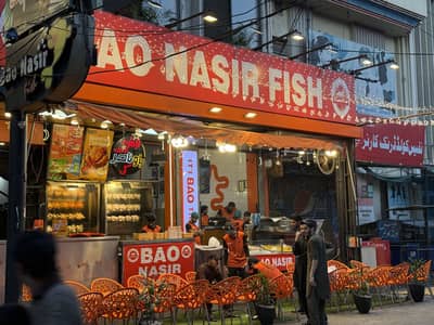 Waiter helper @ cleaner