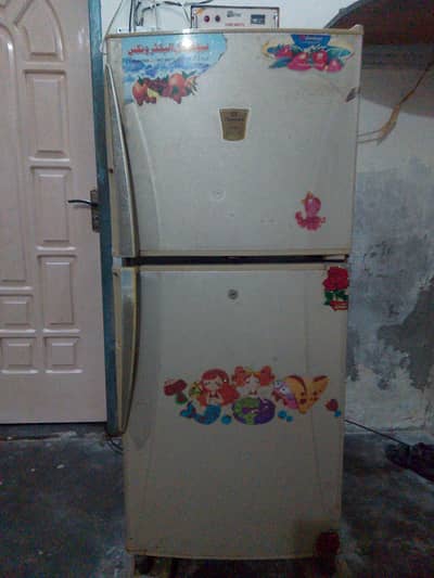 Dawlance fridge 10/10 ok working condition for dale