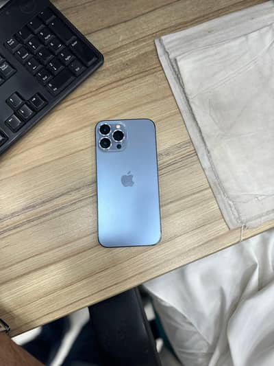 iPhone 13 Pro Max health 84 condition 10 by 10 with original box