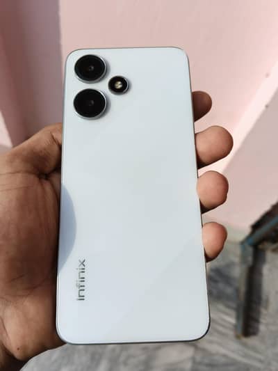 Infinix hot 30 play (4/64) Pta approved 6000mah Hotspot k Liye behtrin