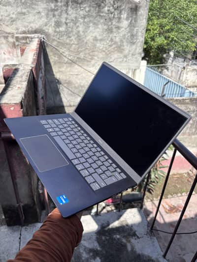 I5 11th Generation 8Gb 256Gb SSD slim metal Body laptop for sale