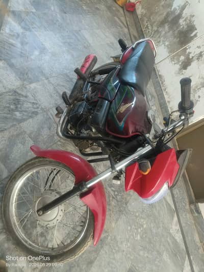 honda pridor cd 100 cc 2018 modle h 8/10 condtion h all ducoment clear