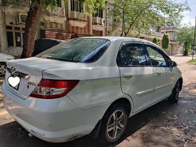 Honda city 2005/6 Antique car