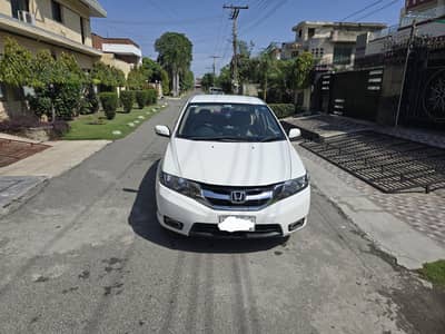 Honda City 1.5 i-VTEC Prosmatic white color