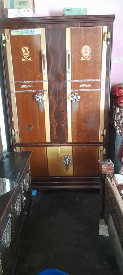 2 door almirah