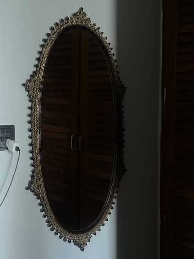 Vintage style mirror