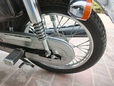 Honda 125 condition 10/10 OPEN letter