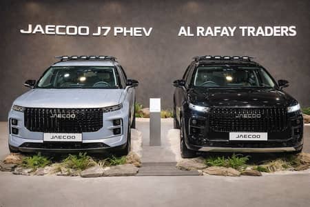 JAECOO j7 silver and black colour