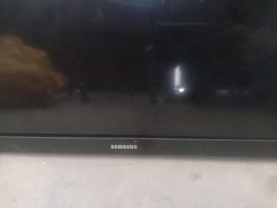 Screen with sopt display problem for urgent sale