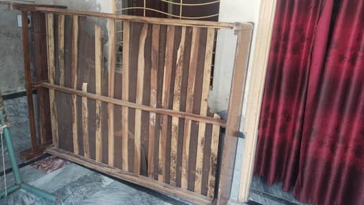 only bed condition on pics