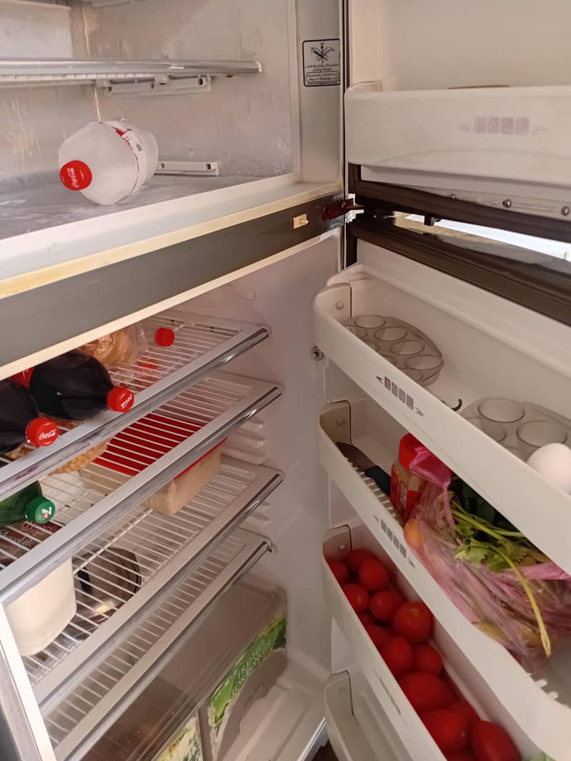 Dawlance refrigrator 4