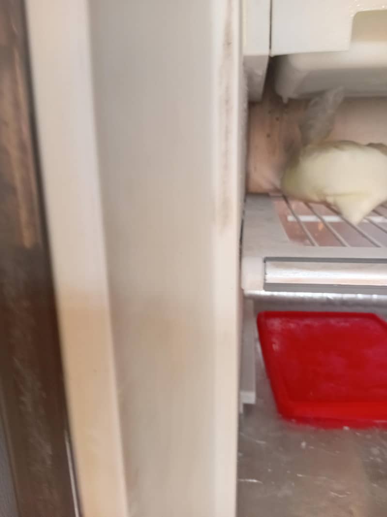 Dawlance refrigrator 7