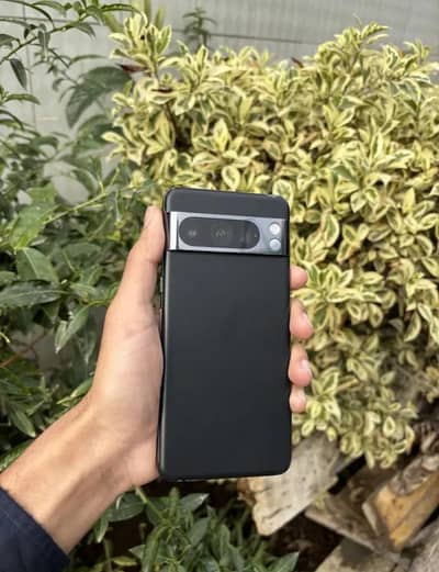 GOOGLE PIXEL 12-128  8 PRO