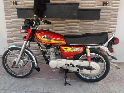 unitedcg 125 2021 model karachi num cont: 0/3/7/0/1/2/5/5/4/3/8