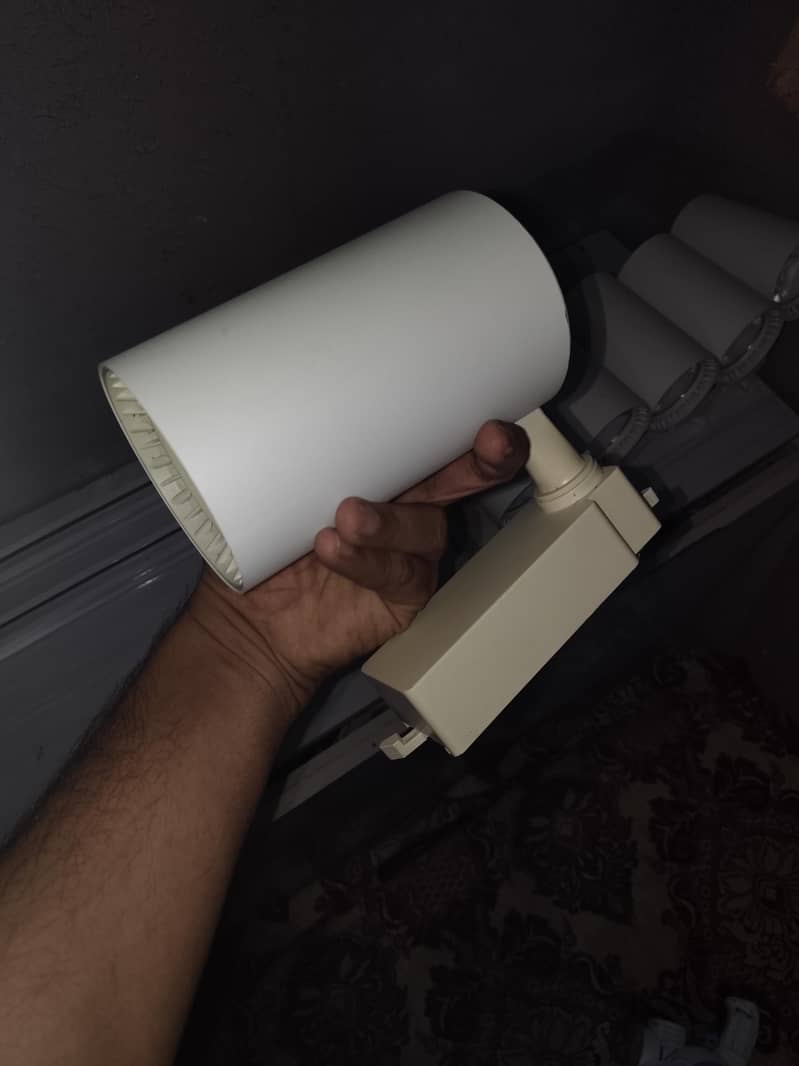 LED FOCUS CEILING LIGHT 3