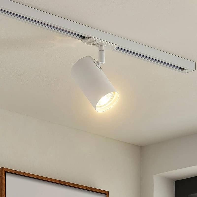 LED FOCUS CEILING LIGHT 8
