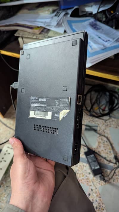 Play station 2 hy achi condition Mai 2 controler hy cable etc 5 hazar