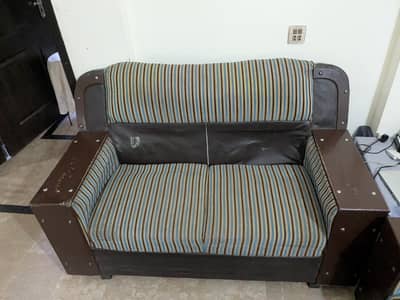 Reasonable Sofa Set and center table for sale