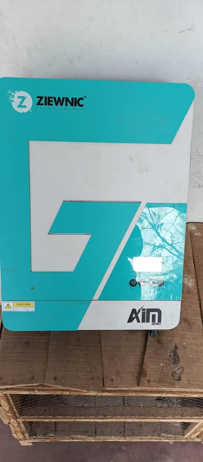 Ziewnic 6KW Hybrid Inverter with 10 Solar Plates 450W