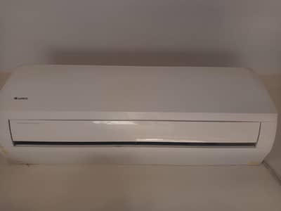 NON INVERTER 1.0 TON AC GREE MODEL