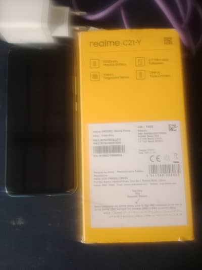 realme 4 64 full box good condition  realme c21. y