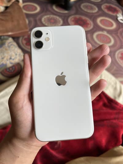 IPHONE 11 64 GB 10/9 CONDITION HEALTH 91%