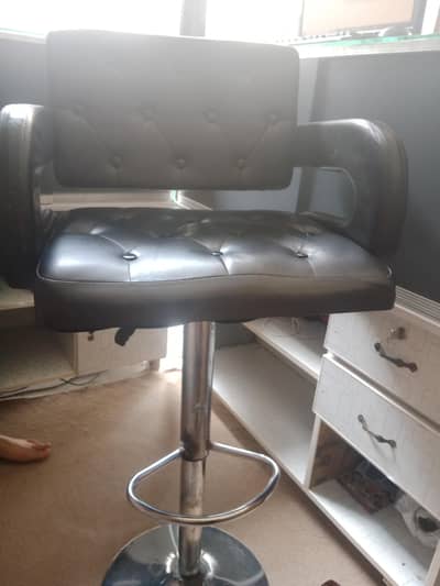 used chairs new condition