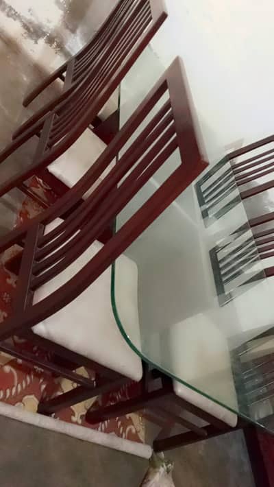 6-Seater Modern Dining Table with Glass Top - Excellent Condition