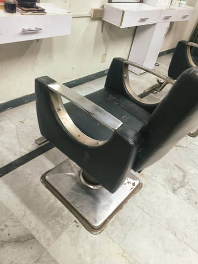 Used salon chairs for sale
