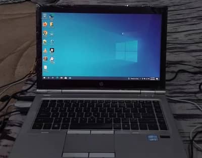 urgent selling good condition laptop