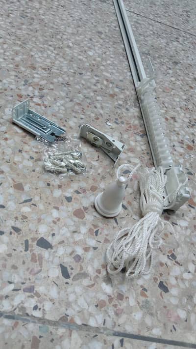 3 curtains railings for sale 6 feet size New in excellent 10/10 cond