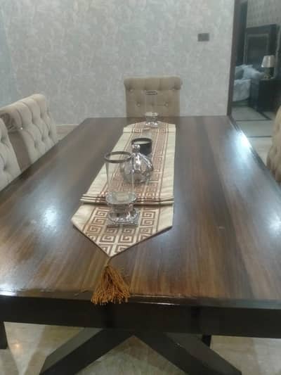 dining table sale in Johar town Lahore
