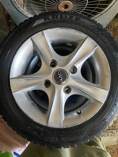 Alloy rims and Tubeless tyres 165/65 R13