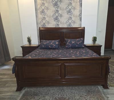 King size solid wood bed set with dresser