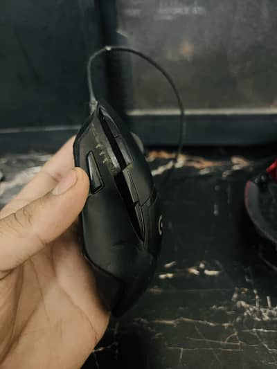 Logitech G402