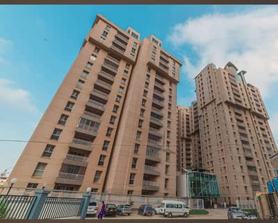 LUXURIOUS 4BED DD LEASE APARTMENT FOR SALE