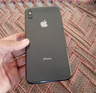 I phone xs max 64GB LUSH CONDITION