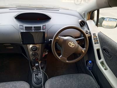 Toyota Vitz 2009/2012