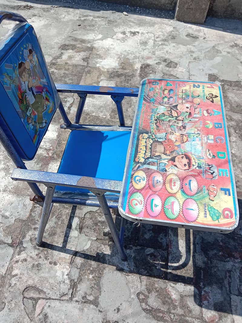 Study Chair with upper 1