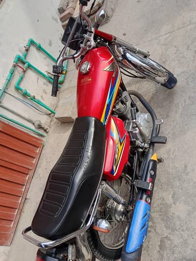 Honda 125  Best condition 9/10 like as a brand new