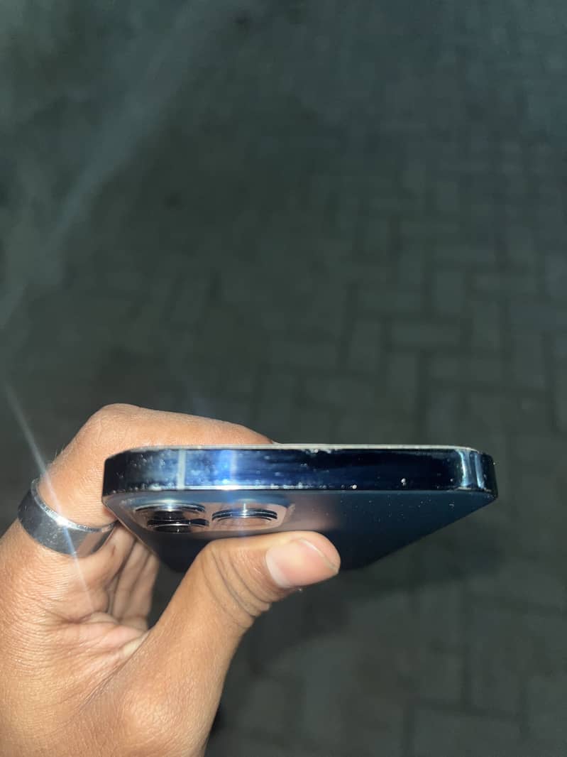 iPhone 12 Pro Approved 4