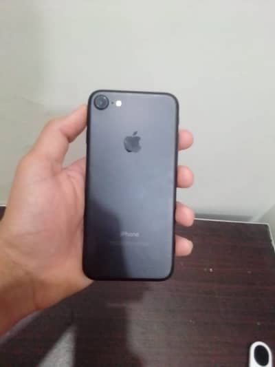 Apple iPhone 7 urgent sale