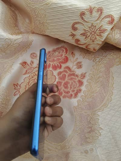 Huawei Nova 3i withbox ram 4 128 exchange possible ha