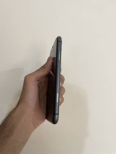 iphone 11 fu waterpack (exchange and sale)