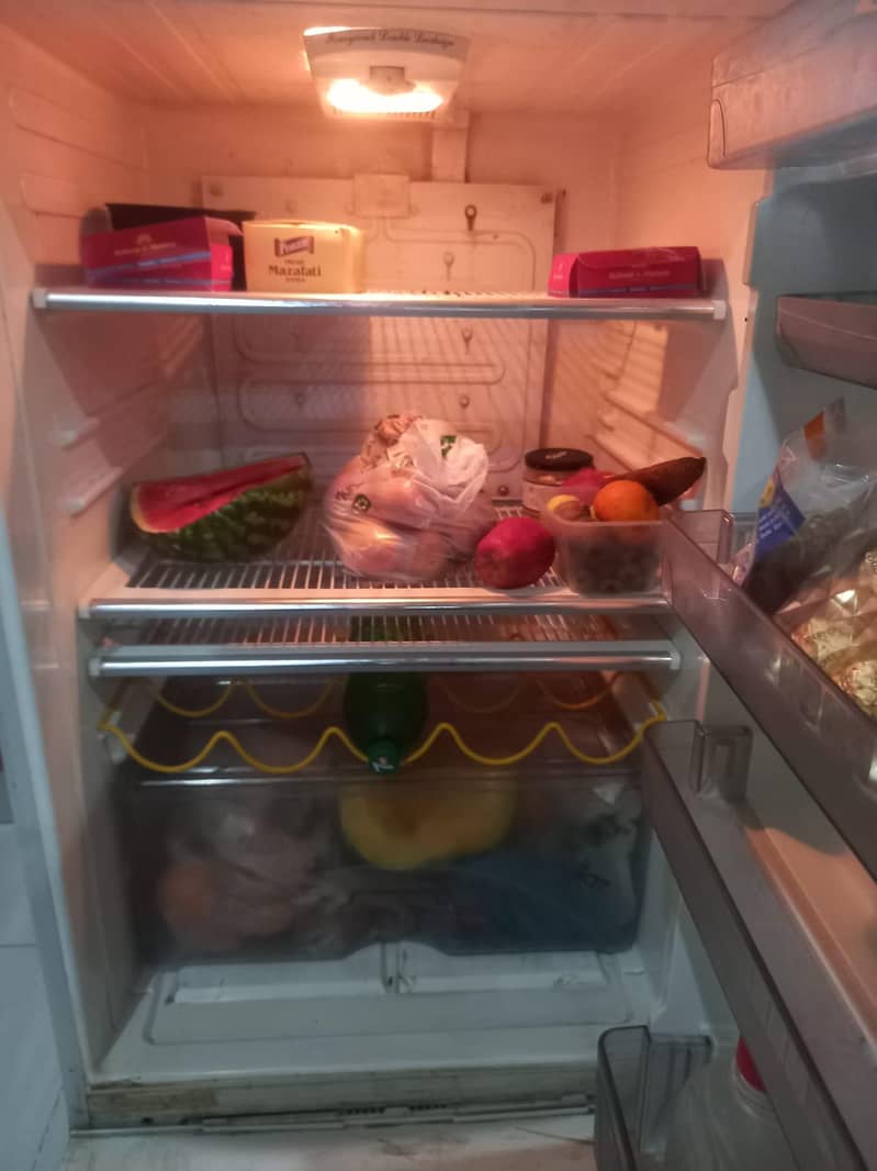 Refrigerator 10