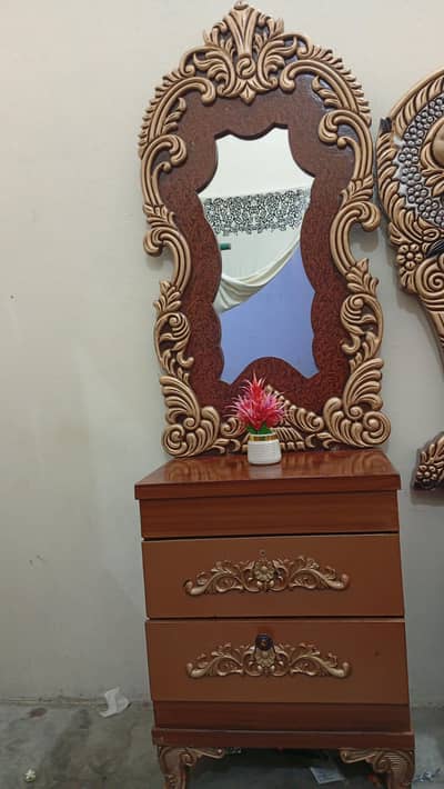 bed dressing saide tebals