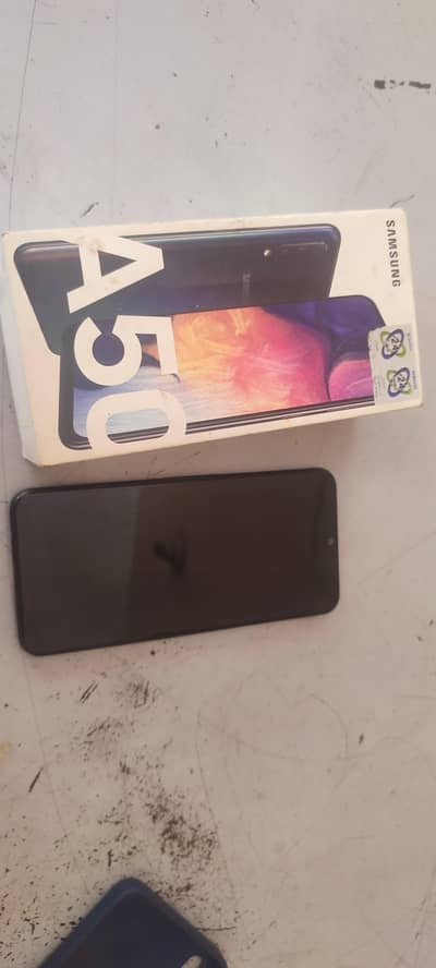 samsung galaxy a50 box /exchange possible ha 03204660735